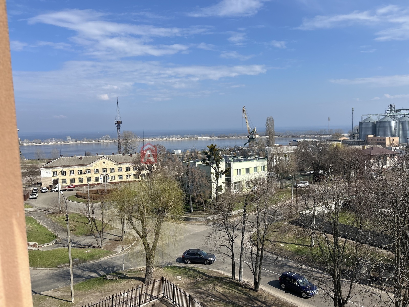 1 ����. ��������, 39,2/-/6,2 ��. �., 6/9 ���� ���� 1