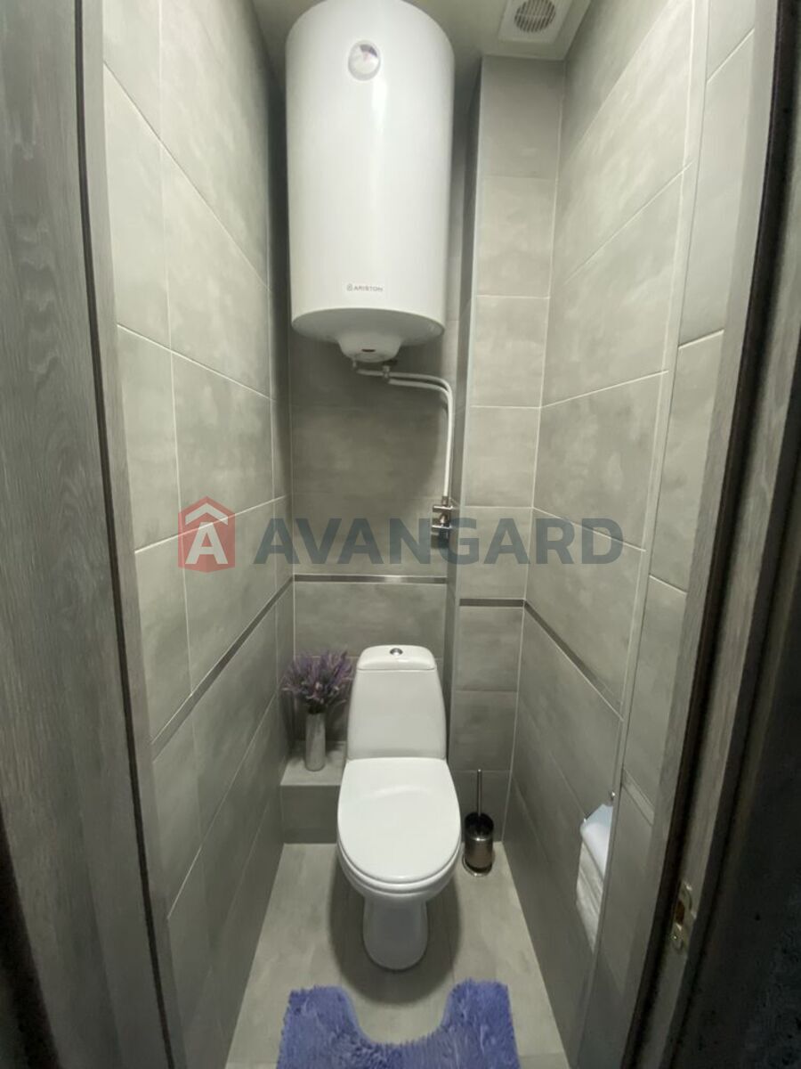 3 ��. ��������, 68/48/11 ��. �., 7/9 ������ ���� 3