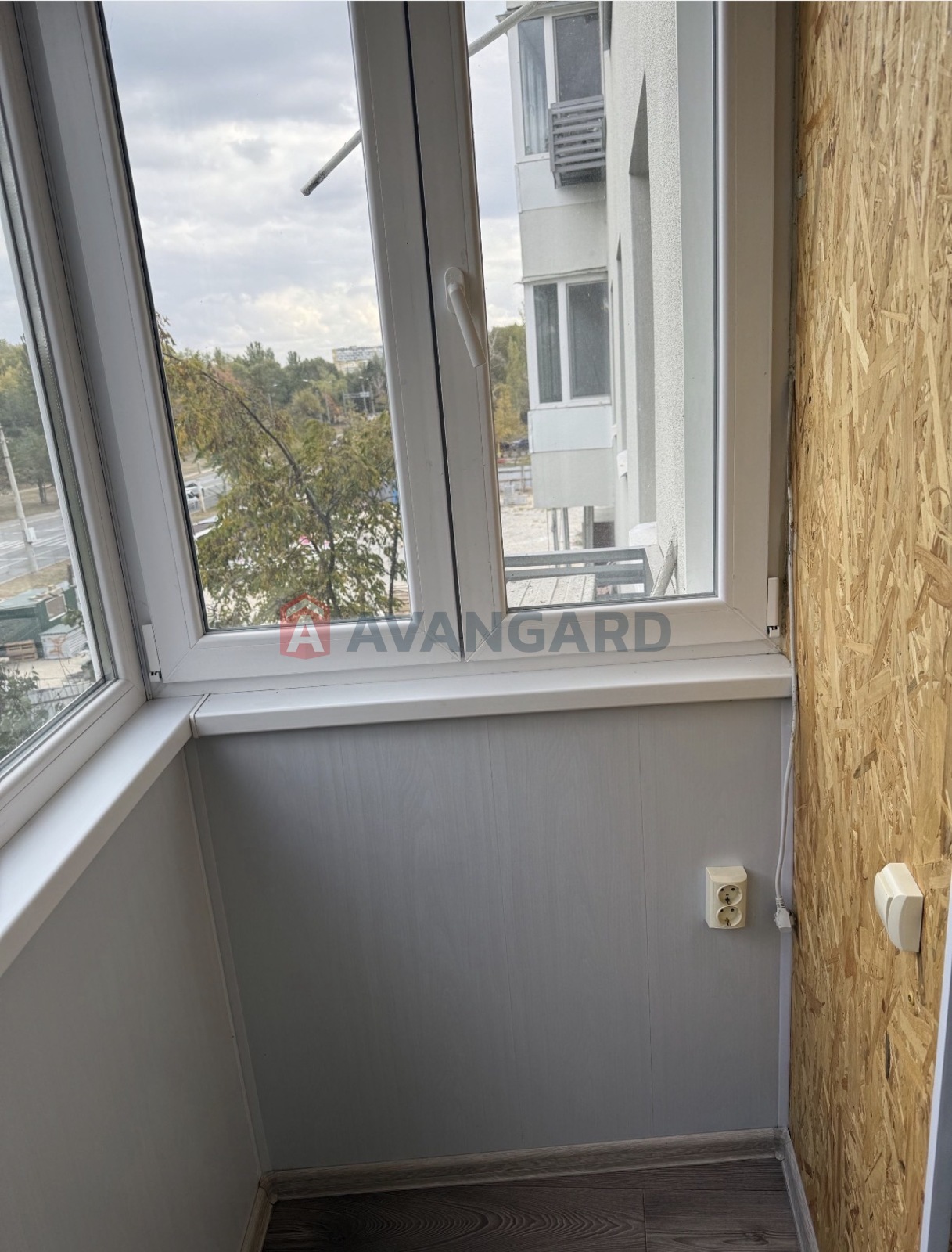 1 ��. ��������, 38,8 /-/10 ��. �., 3/9 ������ ���� 17