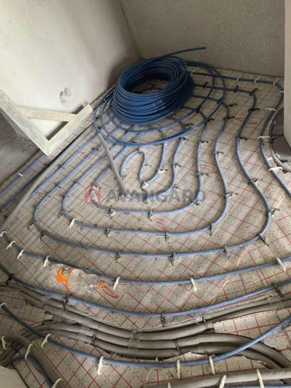 1 ��. ��������, 40/-/14 ��. �., 5/10 ������ ���� 10