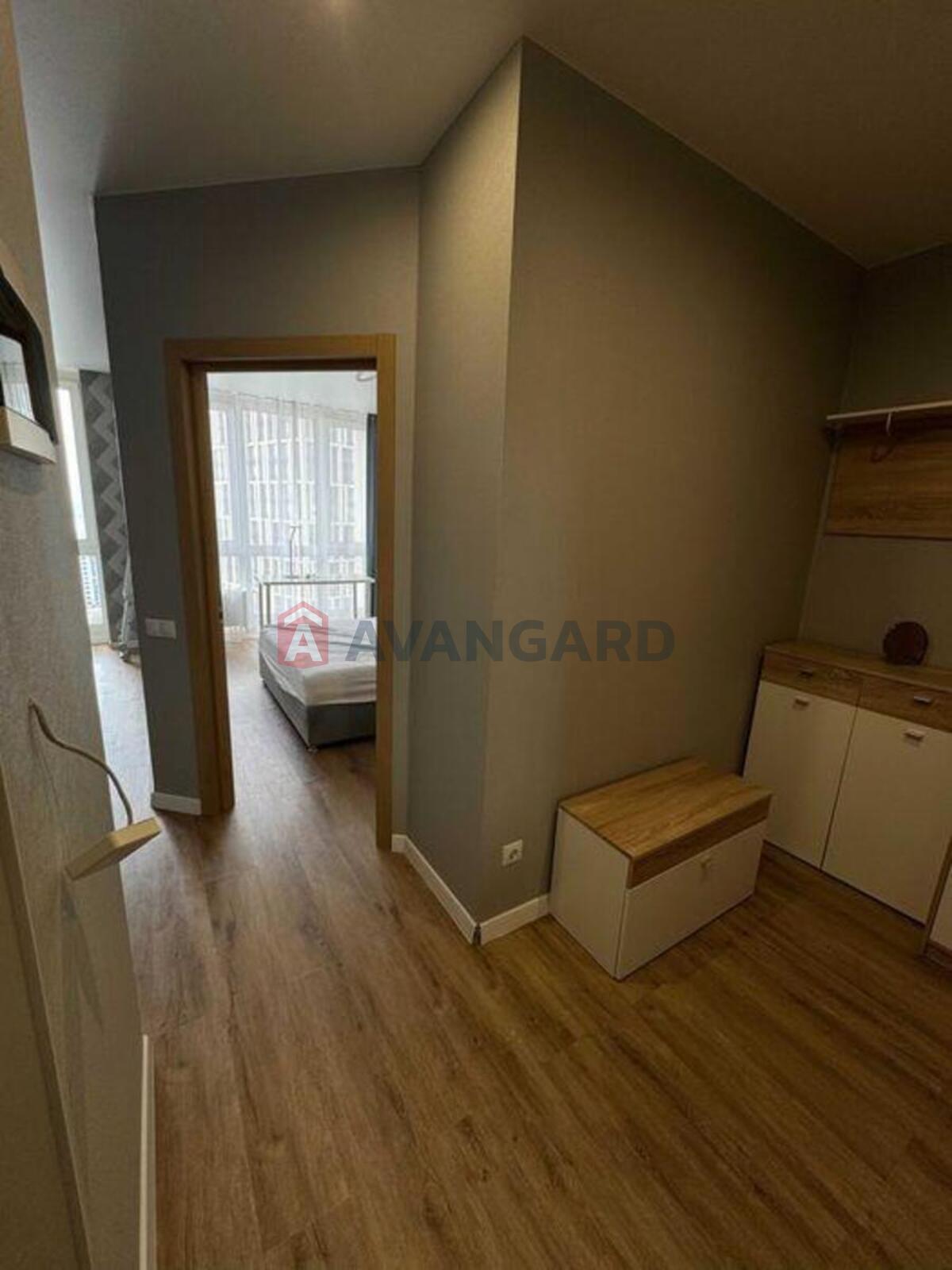 1 ��. ��������, 33/-/10 ��. �., 19/25 ������ ���� 20