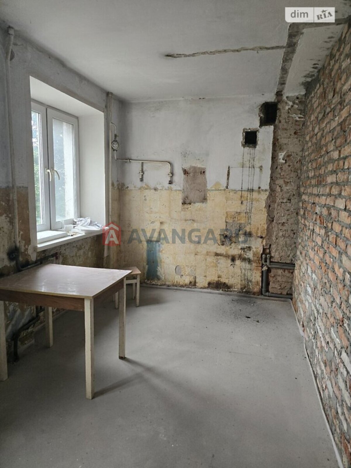 3 ��. ��������, 59/-/- ��. �., 4/5 ������ ���� 4