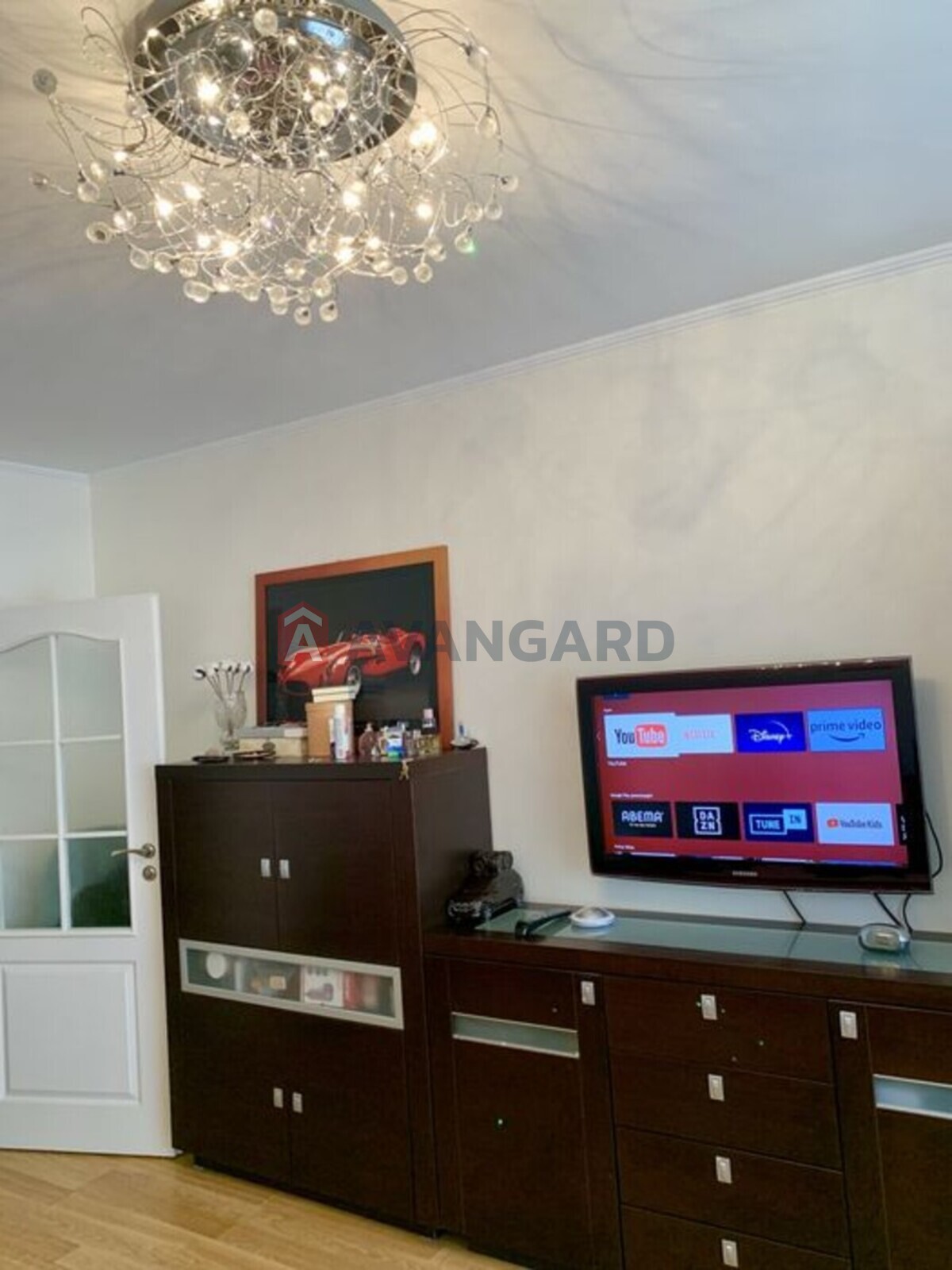 3 ��. ��������, 70/-/8 ��. �., 1/10 ������ ���� 19