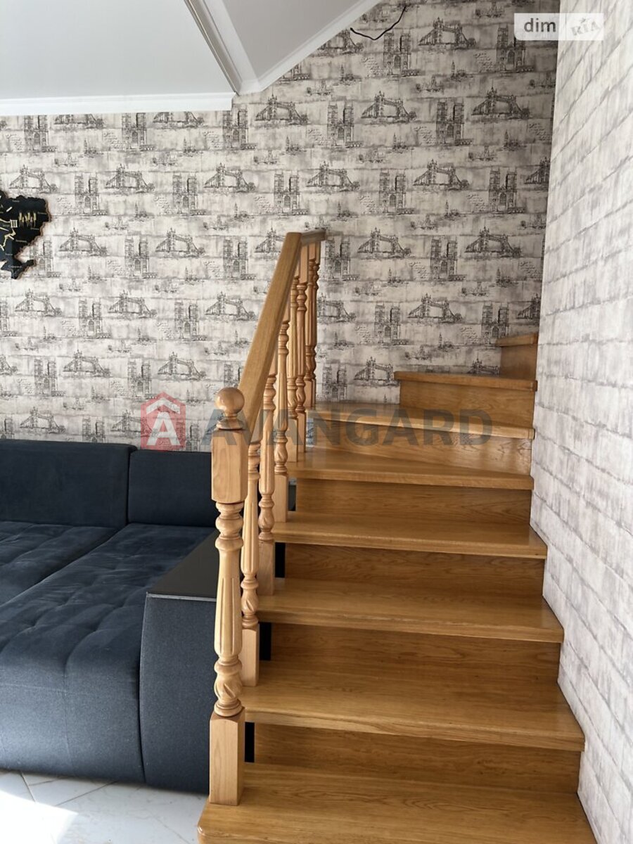 2 ��. ��������, 85/35/20 ��. �., 4/6 ������ ���� 21