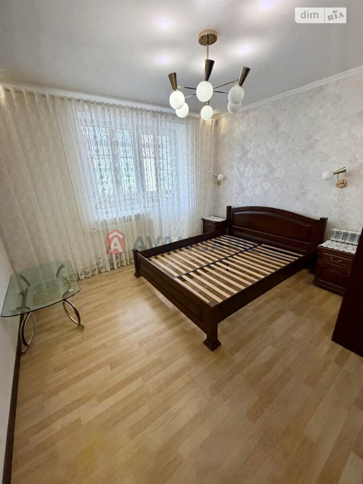 2 ��. ��������, 53/30/7 ��. �., 2/5 ������ ���� 7