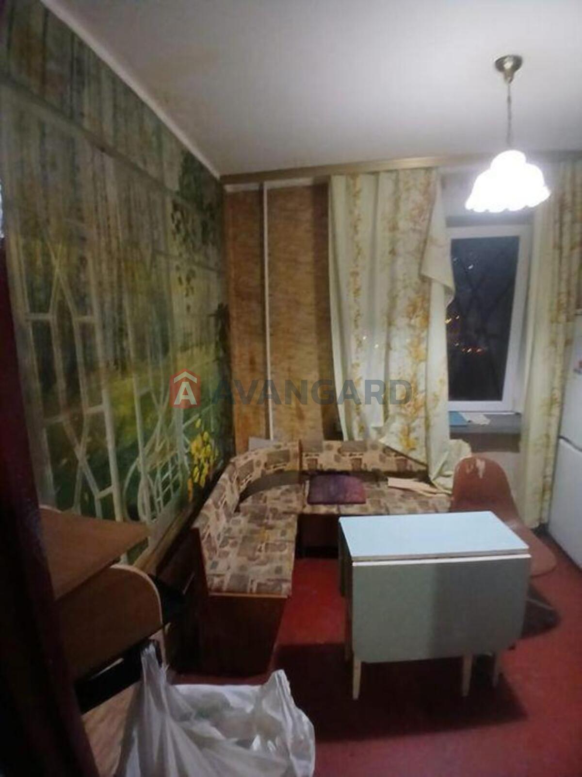 2 ��. ��������, 53/-/8 ��. �., 6/9 ������ ���� 4