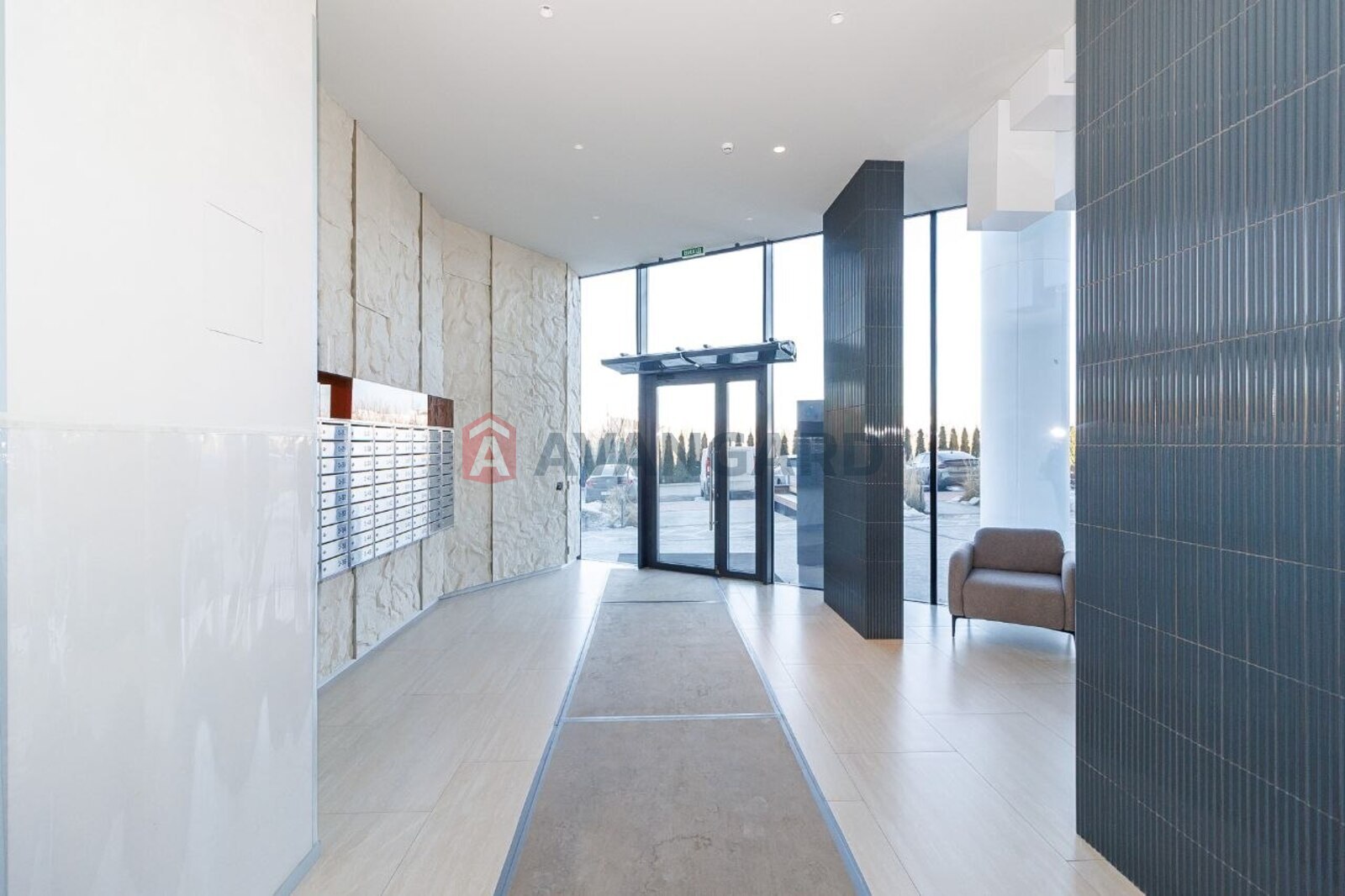 3 ��. ��������, 74,46/31/24 ��. �., 8/8 ������ ���� 14