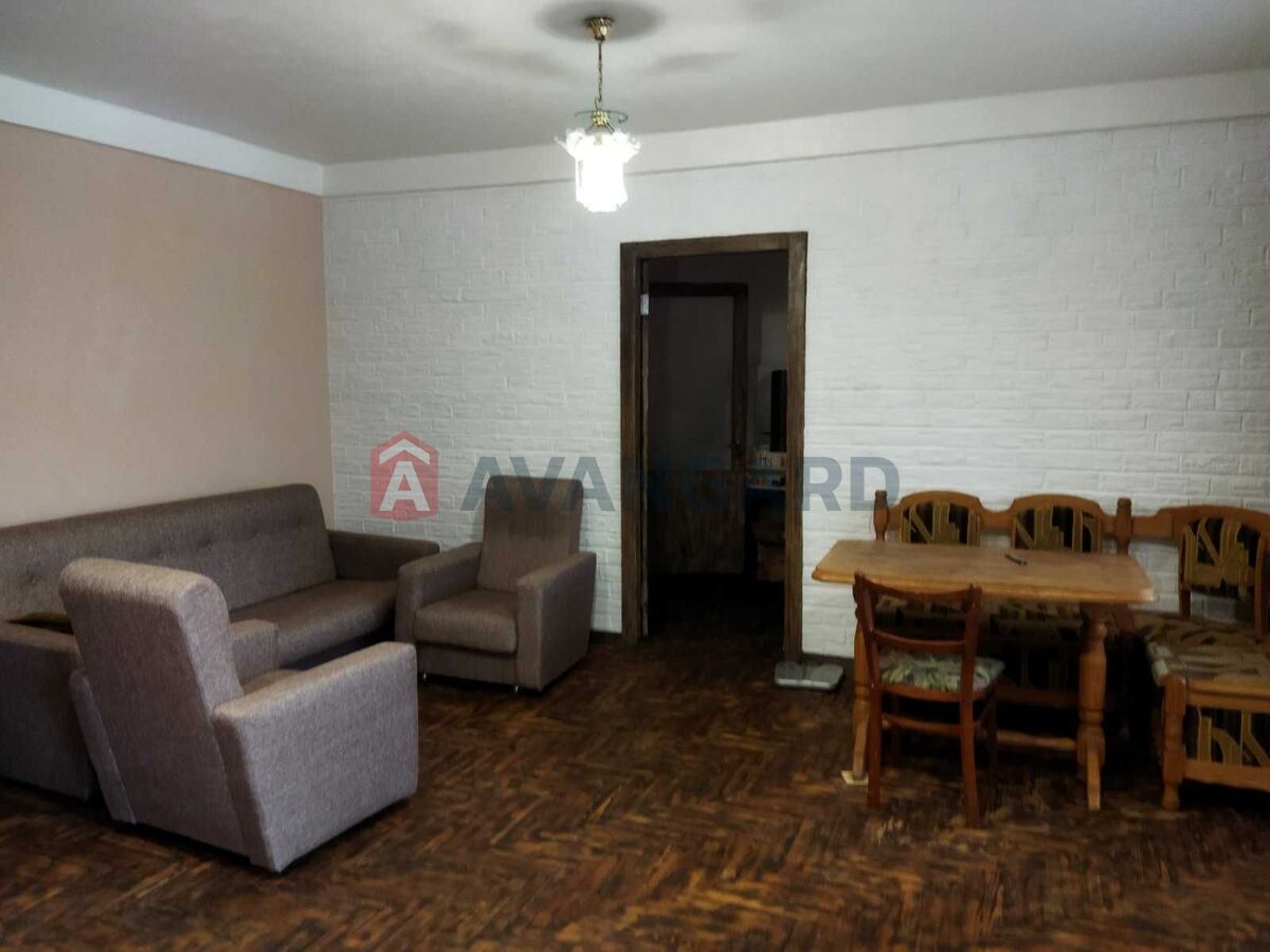 2 ����. ��������, 42/30/8 ��. �., 2/5 ���� ���� 7