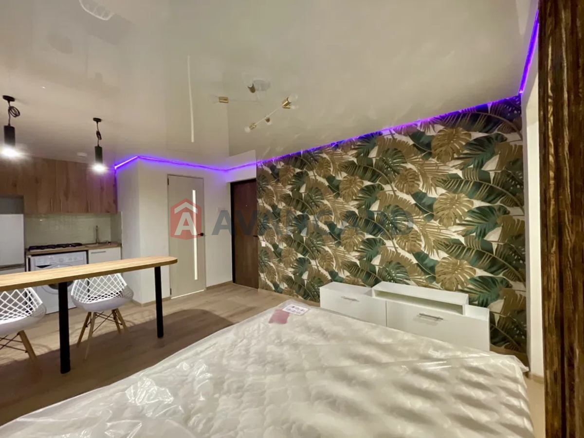 1 . , 28/-/5 . ., 5/5   10