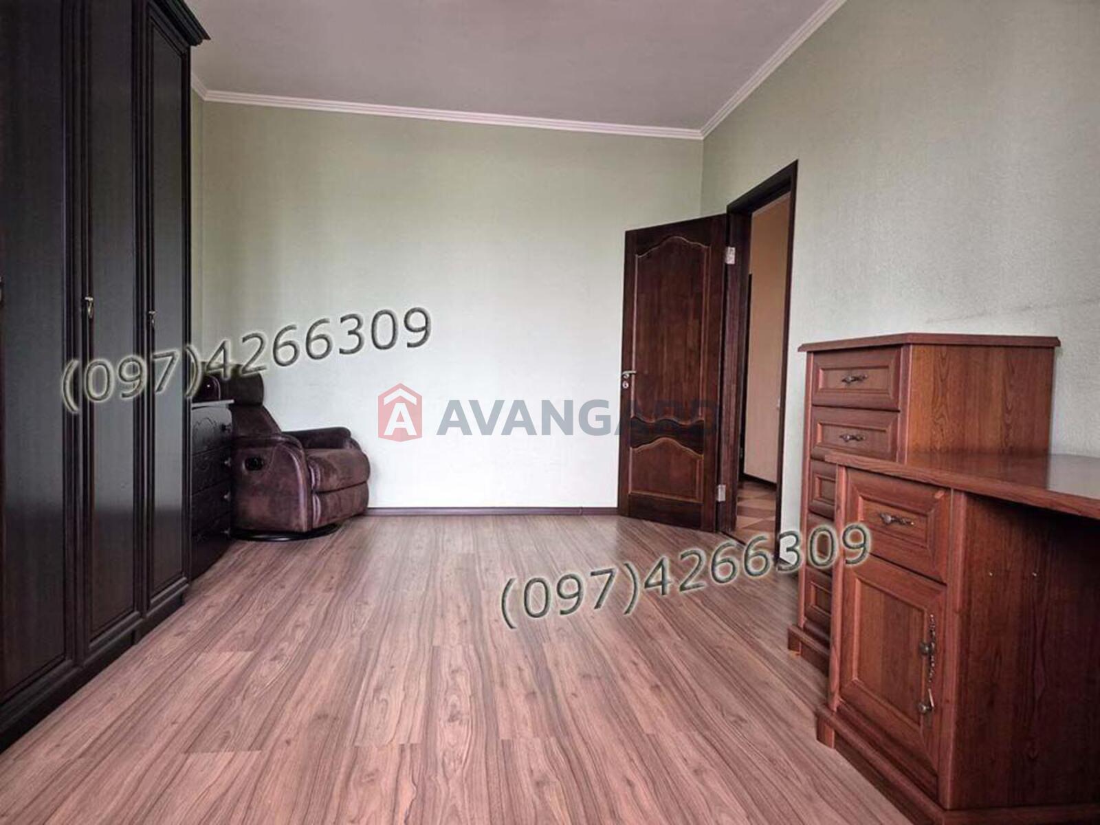 3 ��. ��������, 103/55/16 ��. �., 5/9 ������ ���� 5