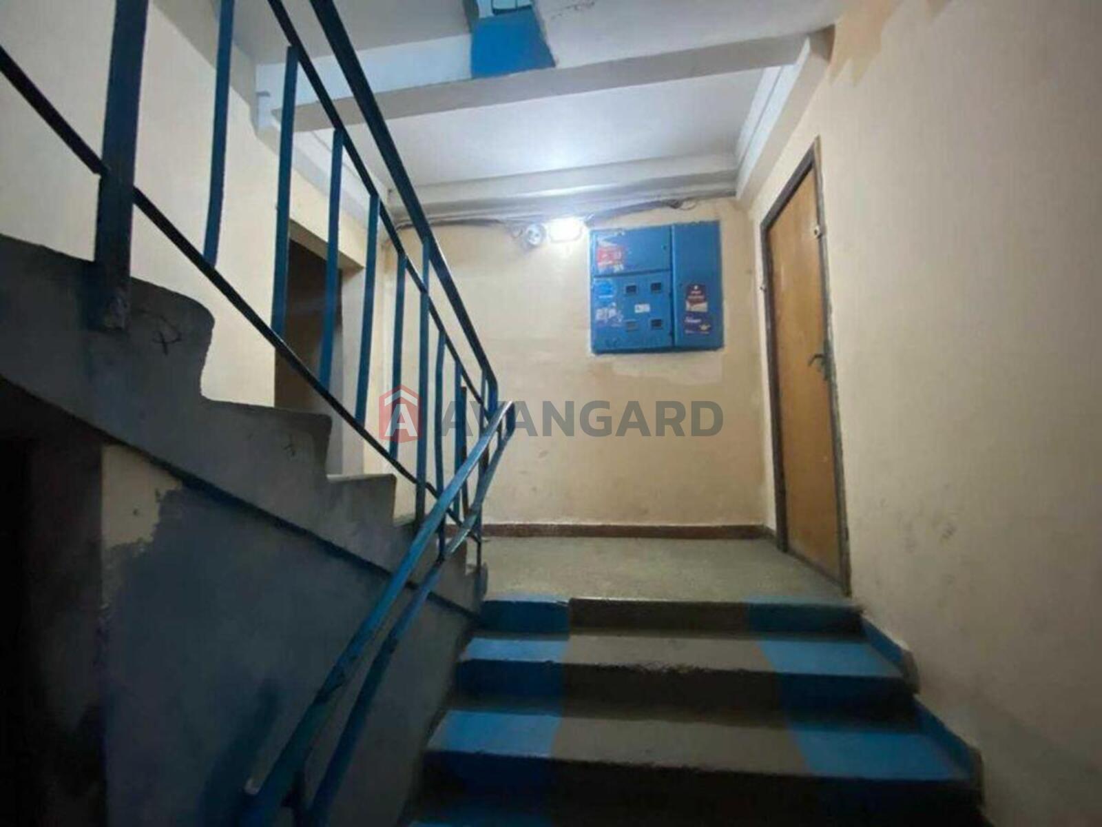 1 ��. ��������, 68/-/8 ��. �., 7/10 ������ ���� 3