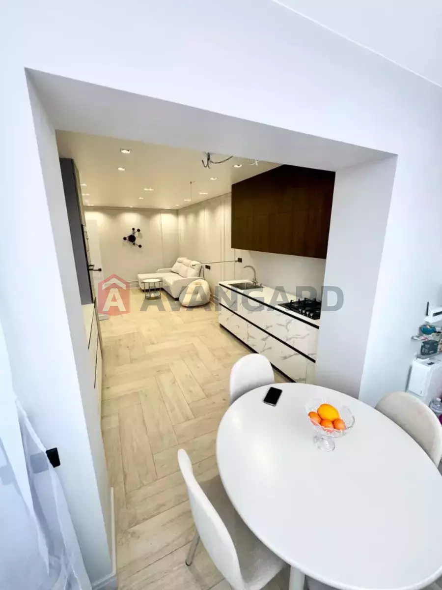 2 ��. ��������, 56/15/20 ��. �., 12/12 ������ ���� 7