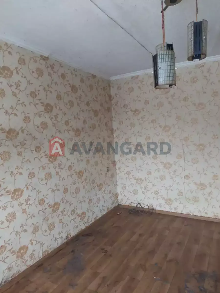 1 ��. ��������, 21/11/4 ��. �., 4/9 ������ ���� 8