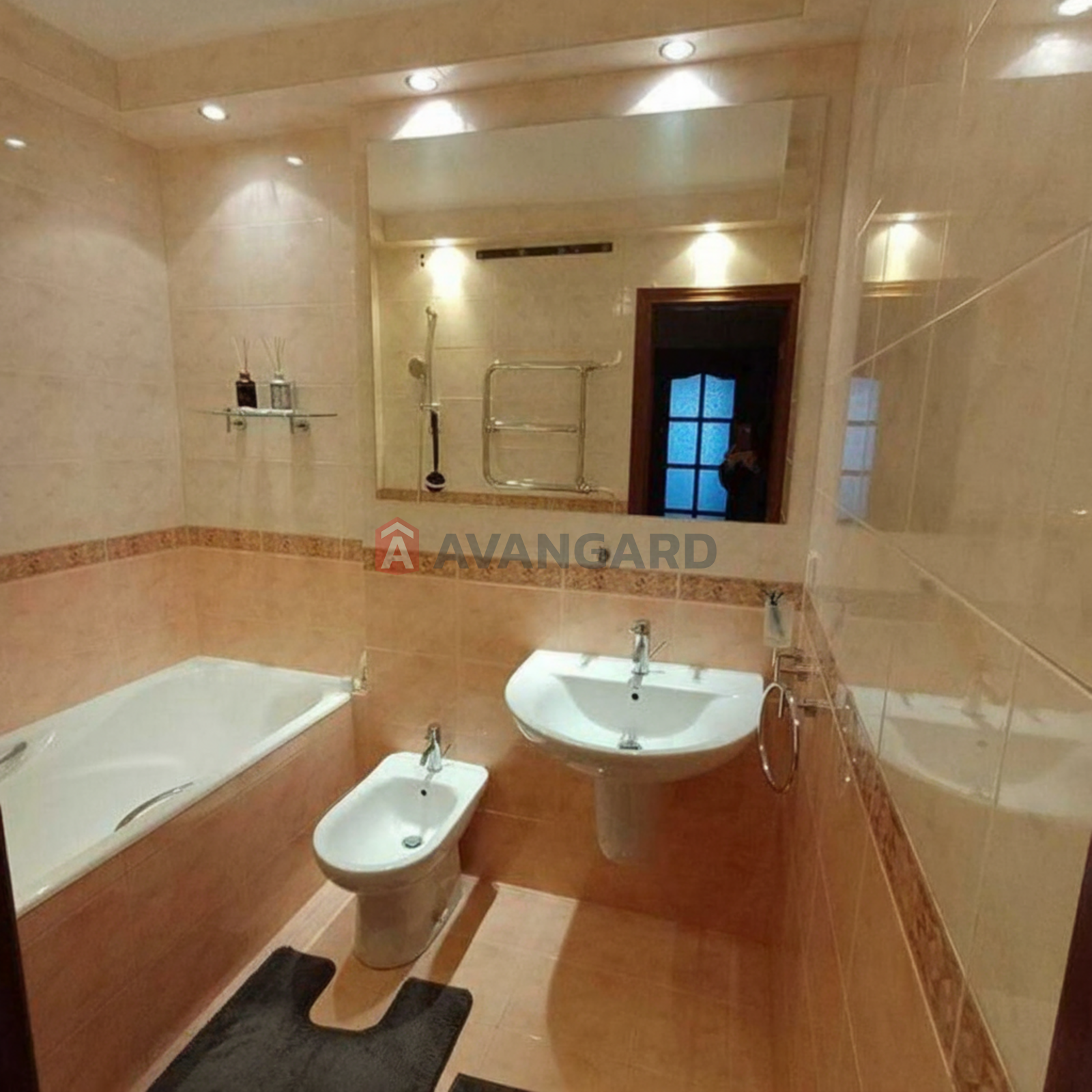 3 ����. ��������, 63/-/15 ��. �., 6/12 ���� ���� 8