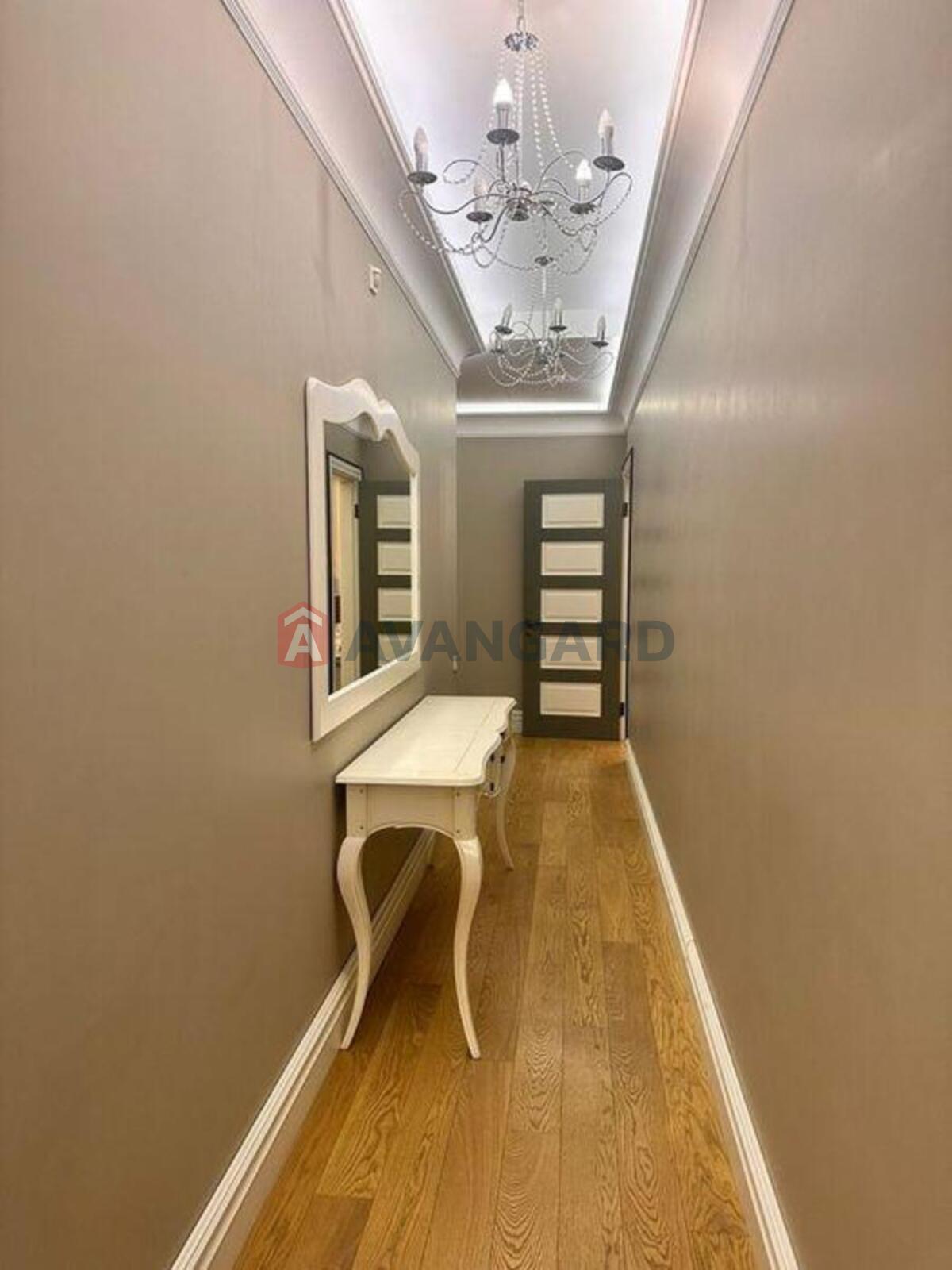 4 ��. ��������, 170/-/30 ��. �., 2/9 ������ ���� 17