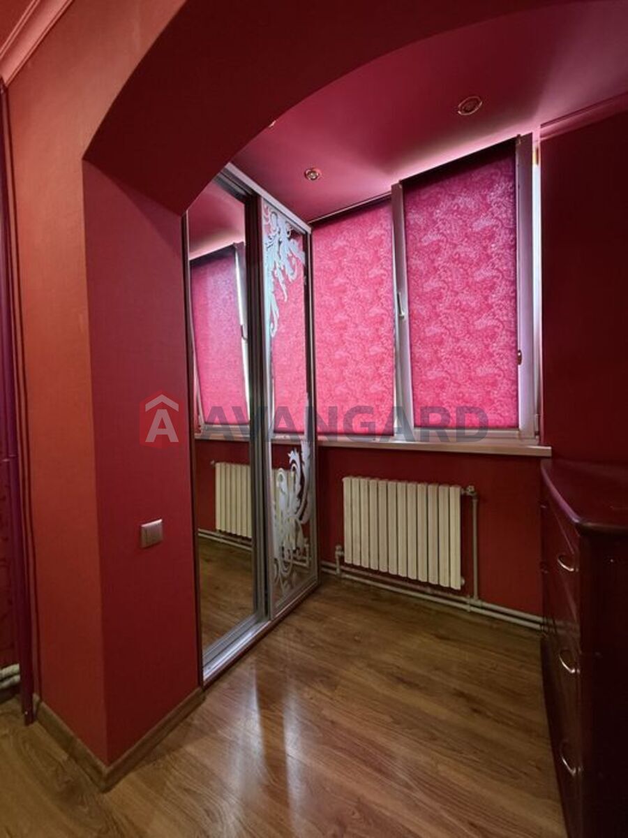 3 ��. ��������, 64/-/10 ��. �., 5/9 ������ ���� 11