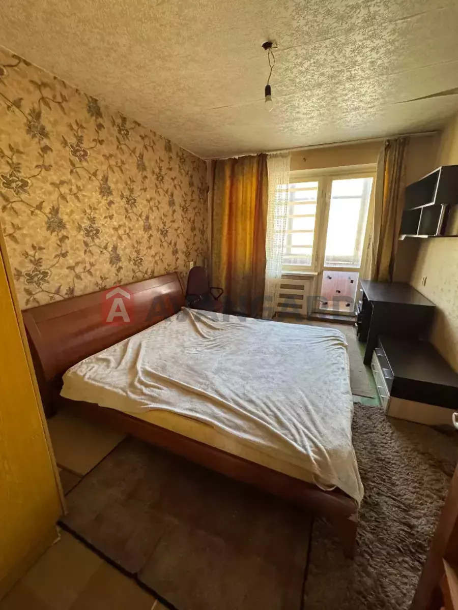 3 ��. ��������, 68/-/8 ��. �., 6/9 ������ ���� 4