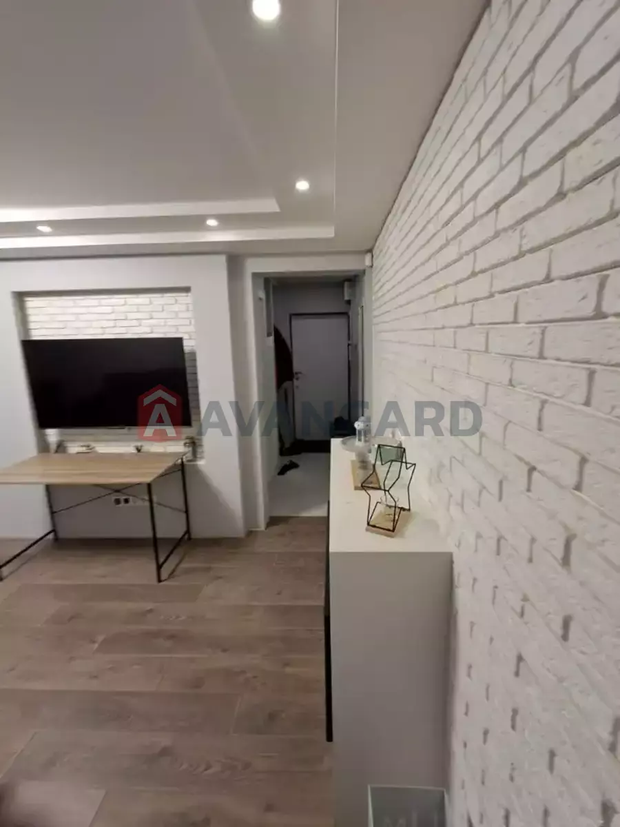 3 . , 57/40/5 . ., 1/5   9