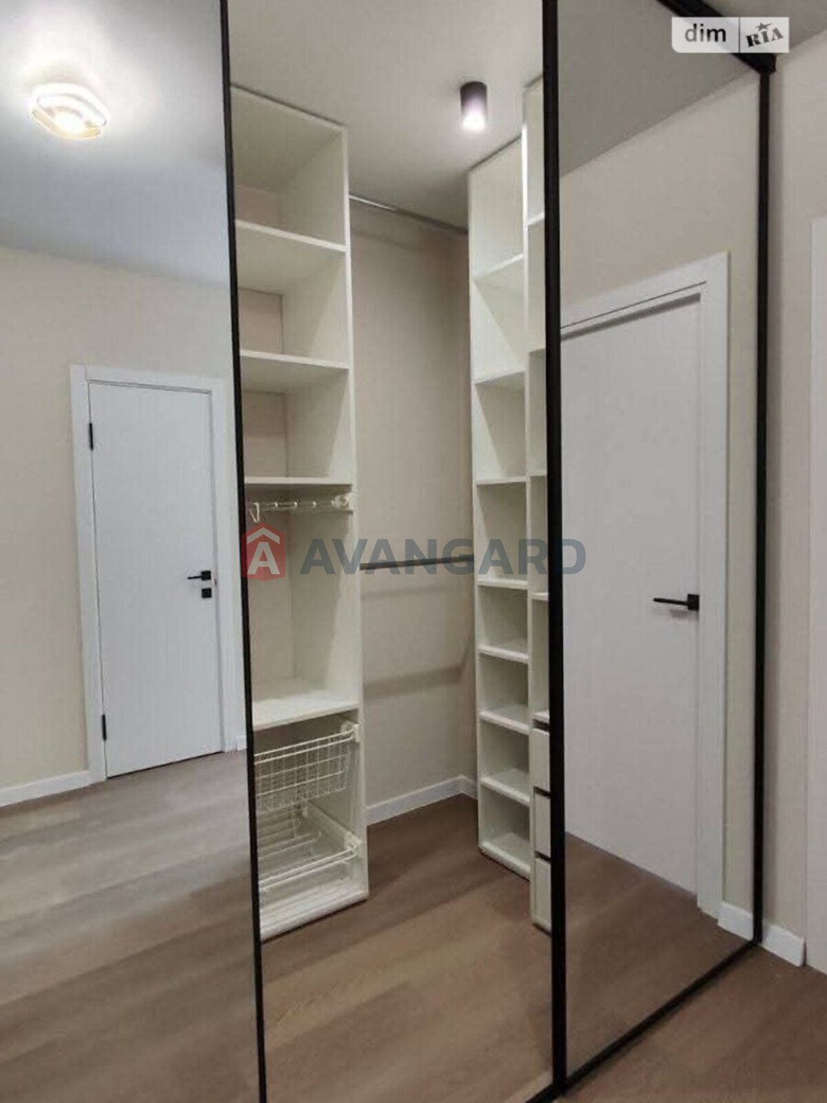 1 ��. ��������, 43/16/15 ��. �., 4/15 ������ ���� 13