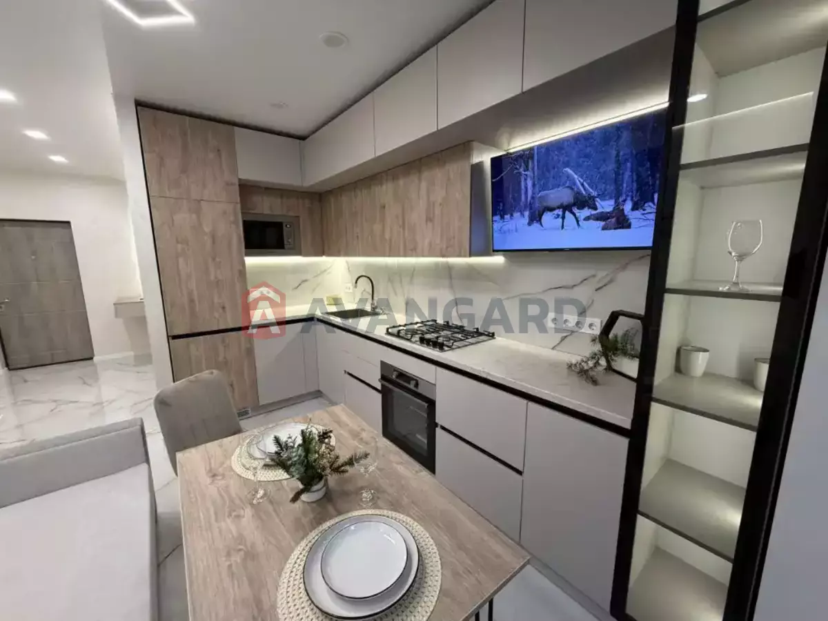 1 ��. ��������, 49/15/20 ��. �., 4/10 ������ ���� 1