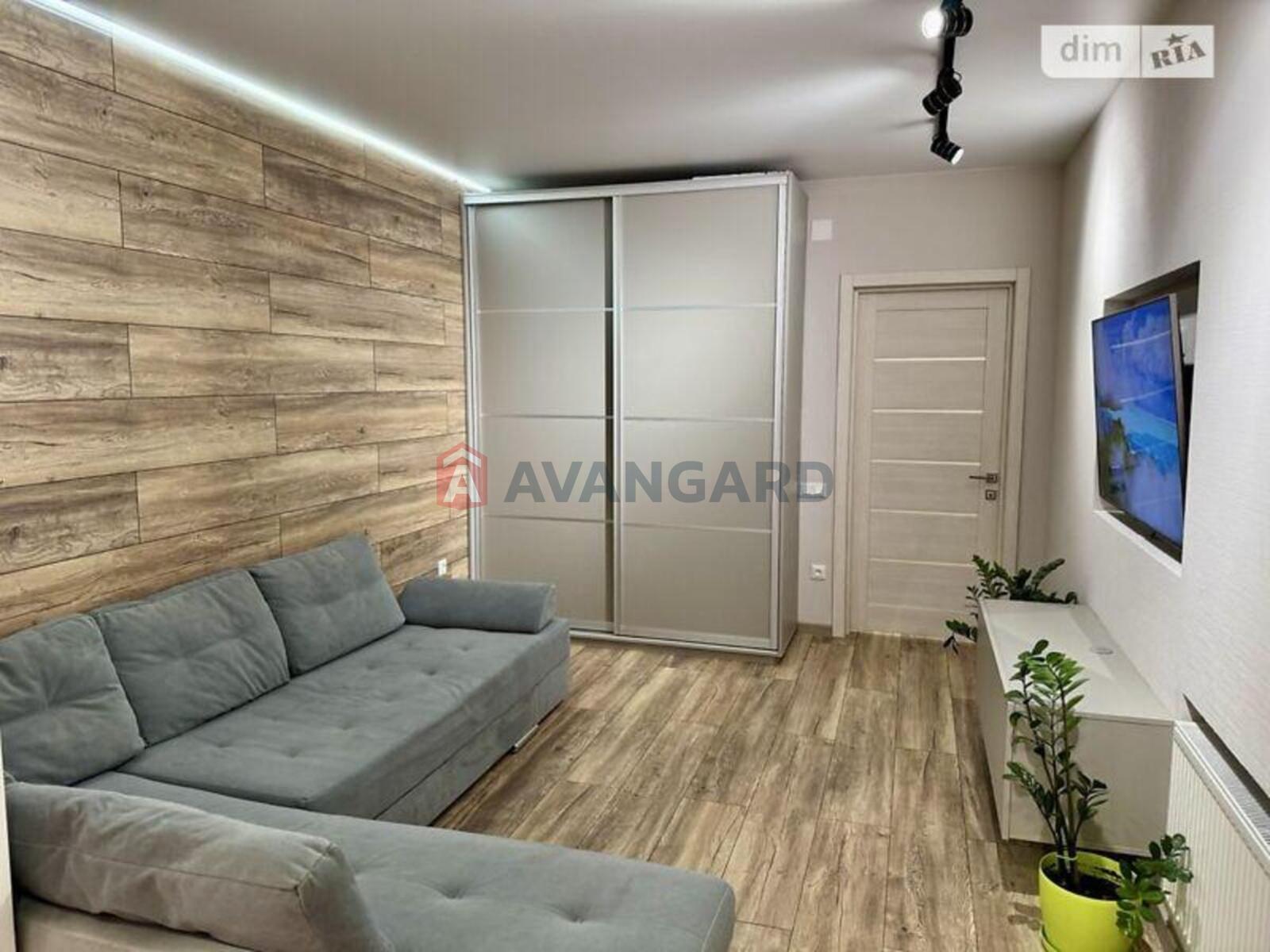 2 ��. ��������, 51/-/12 ��. �., 5/10 ������ ���� 14