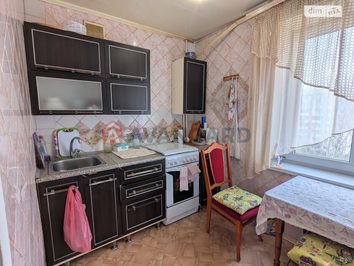 3 . , 68/42/8 . ., 7/9   9