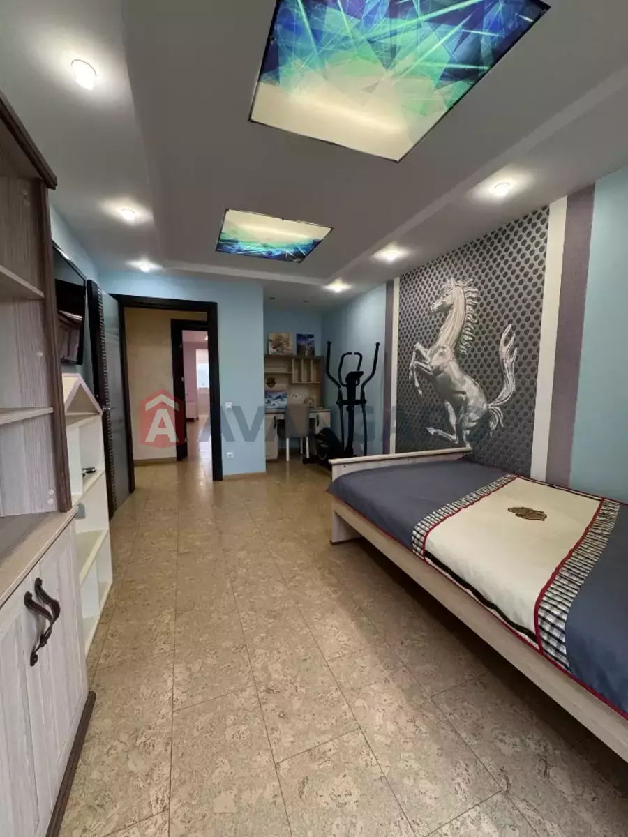 4 ��. ��������, 104/-/- ��. �., 7/9 ������ ���� 20