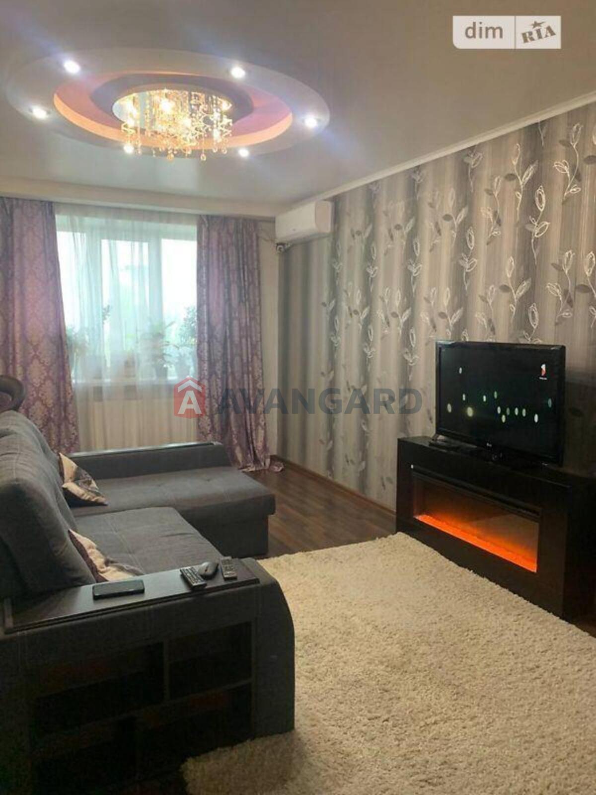 2 ��. ��������, 64/64/16 ��. �., 1/8 ������ ���� 9