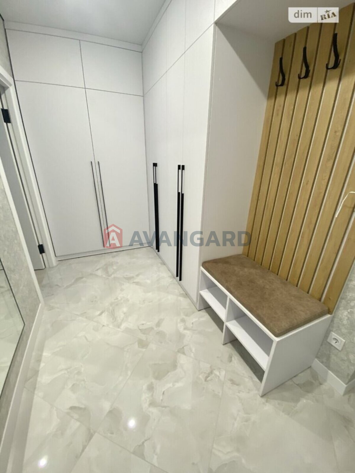 1 ����. ��������, 46/-/- ��. �., 5/11 ���� ���� 18