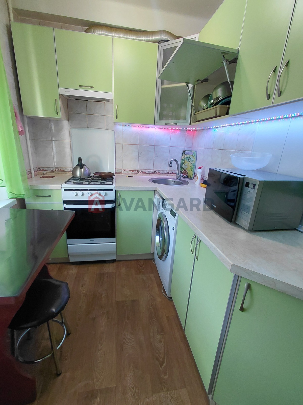 2 ��. ��������, 45/-/6 ��. �., 3/5 ������ ���� 12