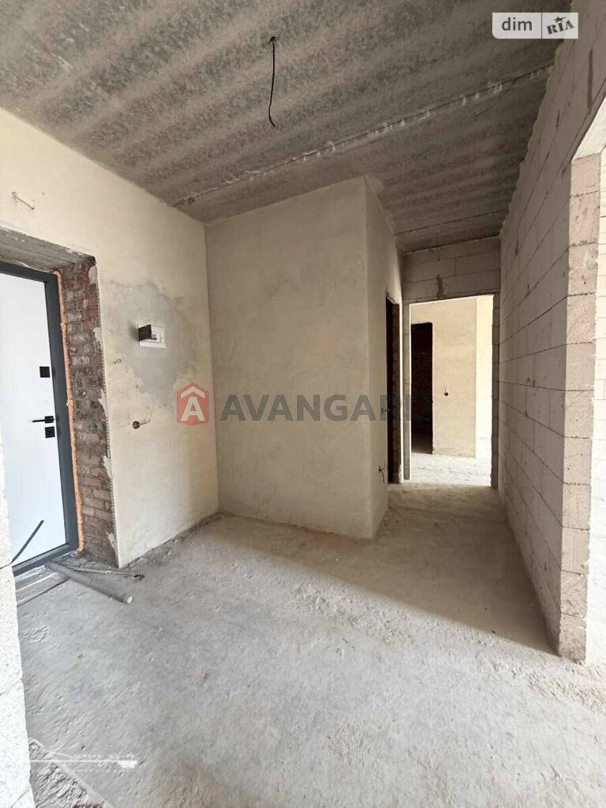 2 ��. ��������, 68/49/14 ��. �., 8/10 ������ ���� 8