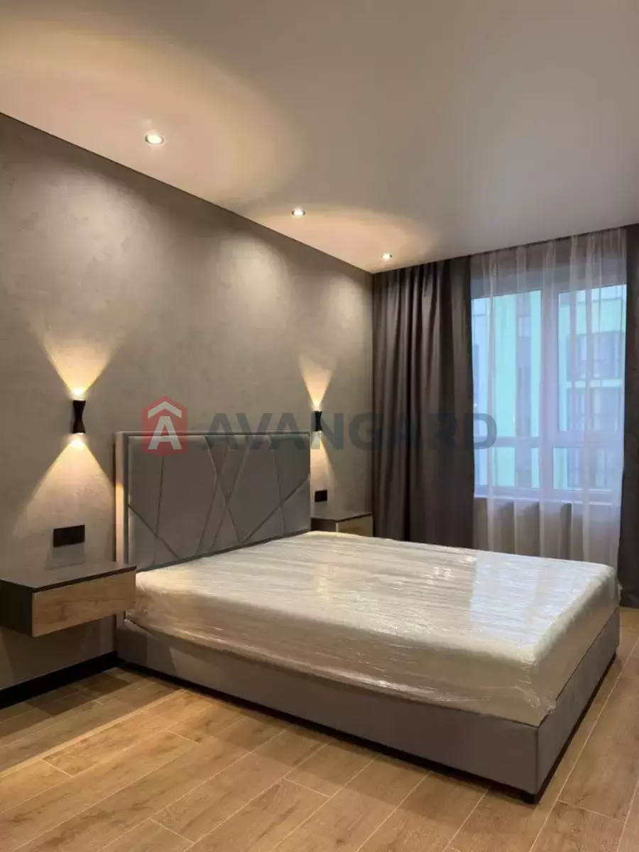 1 ��. ��������, 45/18/15 ��. �., 8/10 ������ ���� 11