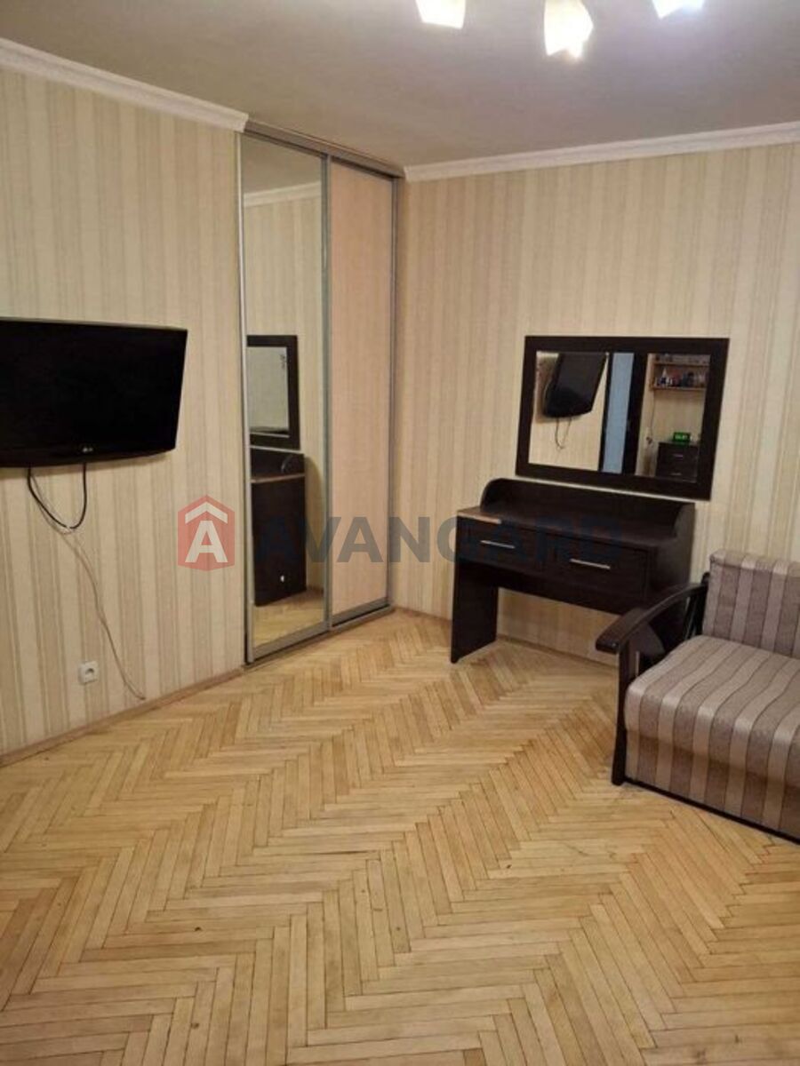 1 ��. ��������, 55/-/8 ��. �., 3/10 ������ ���� 2