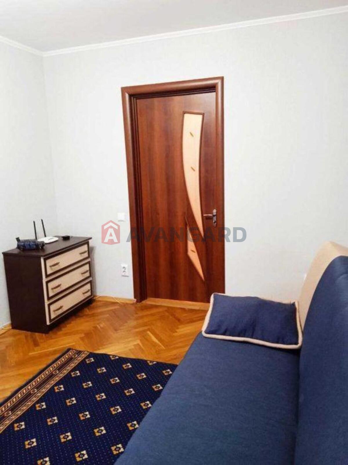 3 ��. ��������, 84/-/12 ��. �., 1/14 ������ ���� 3