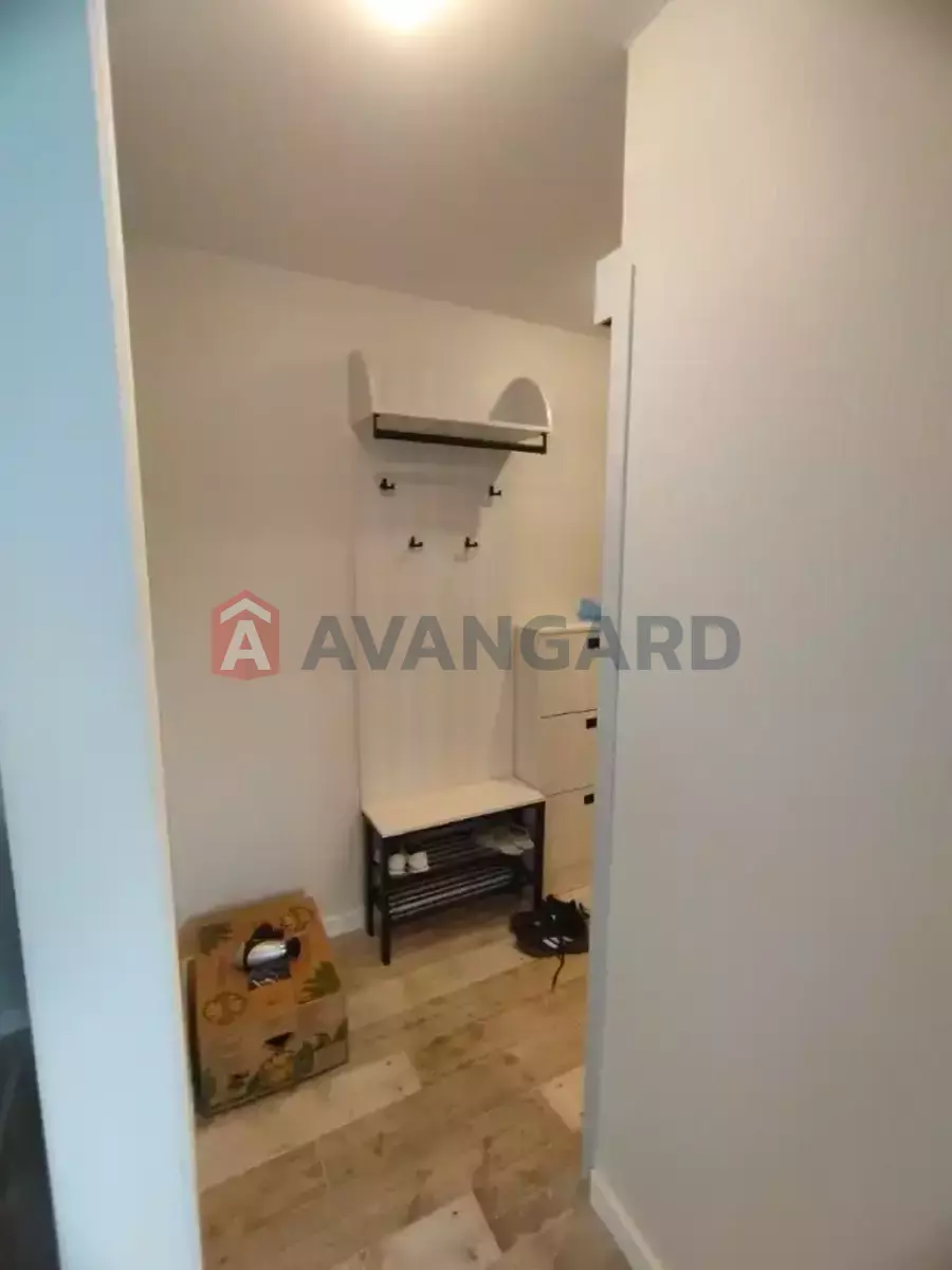 2 ��. ��������, 44/29/6 ��. �., 4/5 ������ ���� 9