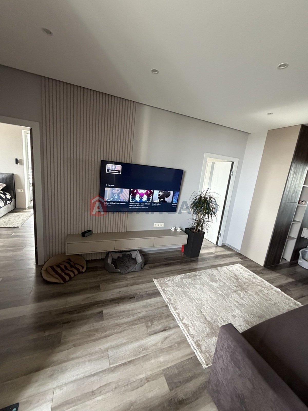 2 ��. ��������, 67/51/11 ��. �., 11/26 ������ ���� 20