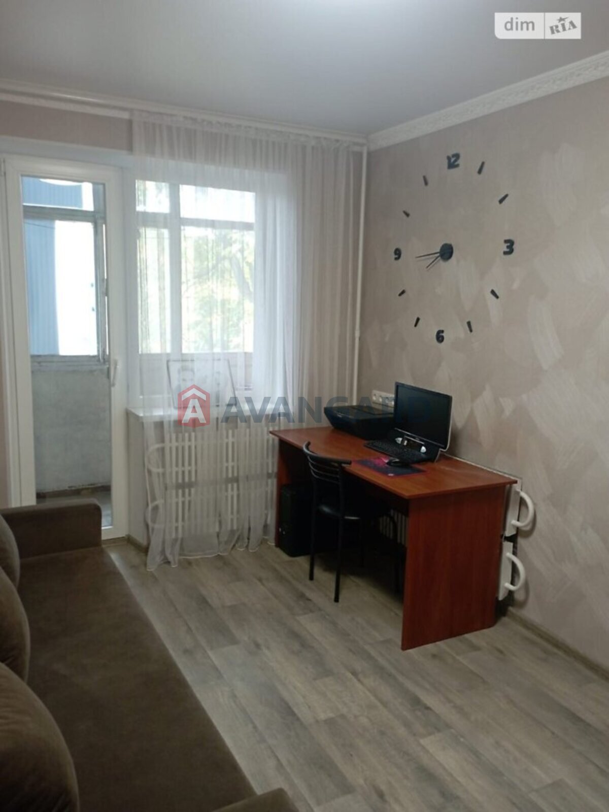 3 ��. ��������, 63/-/8 ��. �., 2/9 ������ ���� 9