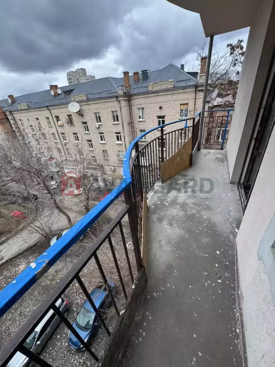 2 ��. ��������, 56/-/- ��. �., 3/6 ������ ���� 6