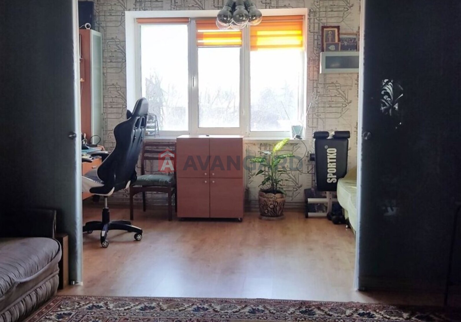 2 ��. ��������, 65/37/11 ��. �., 5/10 ������ ���� 4