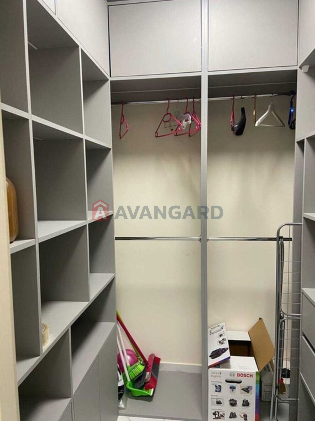 1 ��. ��������, 43/-/18 ��. �., 9/11 ������ ���� 12