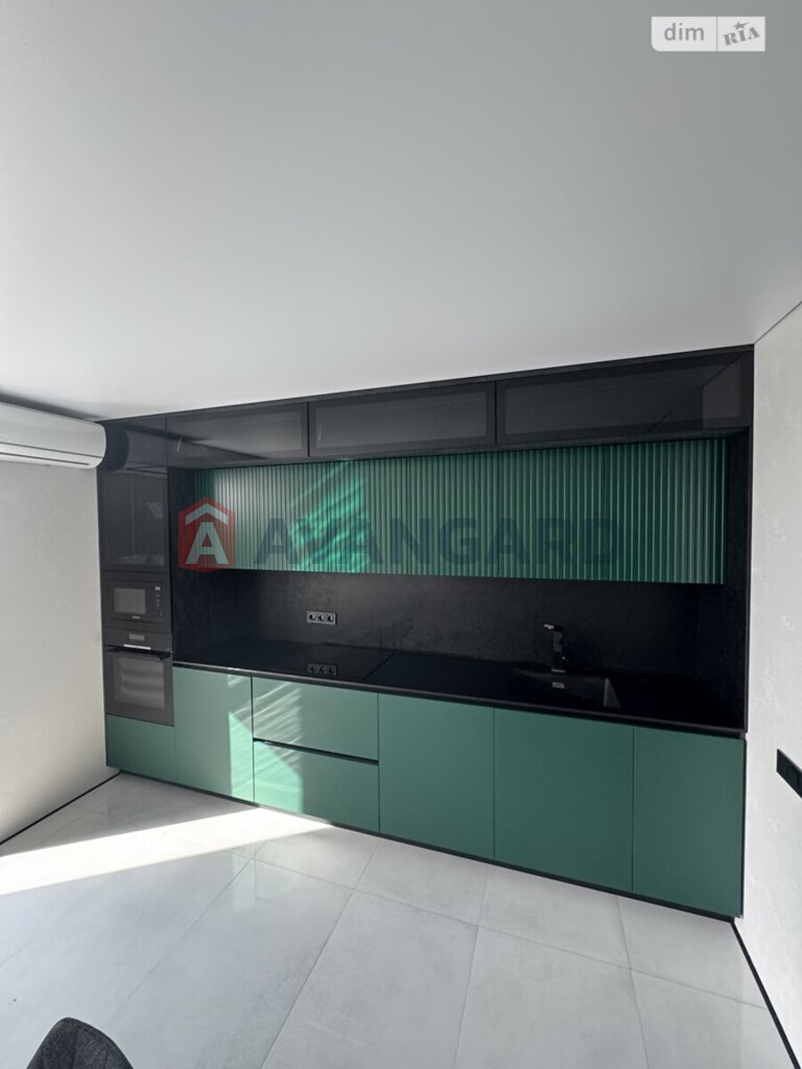 3 ��. ��������, 97/60/17 ��. �., 5/6 ������ ���� 20