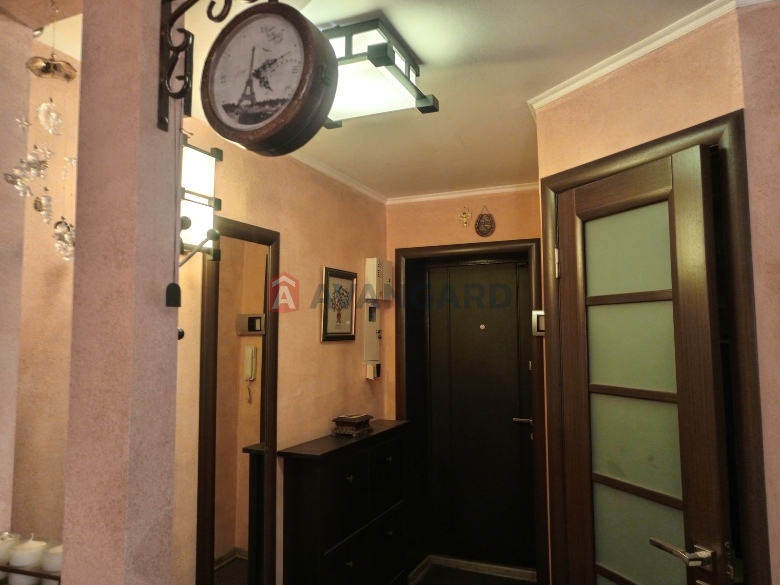 2 ��. ��������, 46,1/-/10 ��. �., 3/5 ������ ���� 9