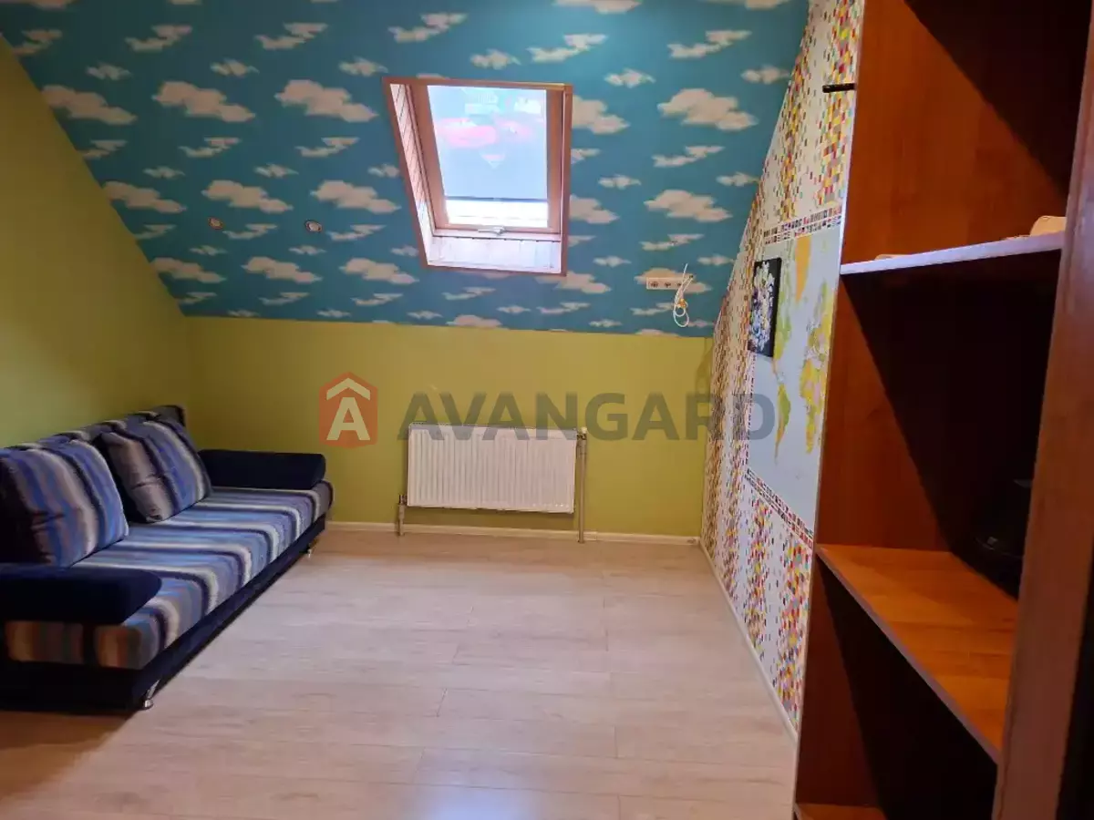 5 ��. ��������, 140/-/- ��. �., 1/3 ������ ���� 16