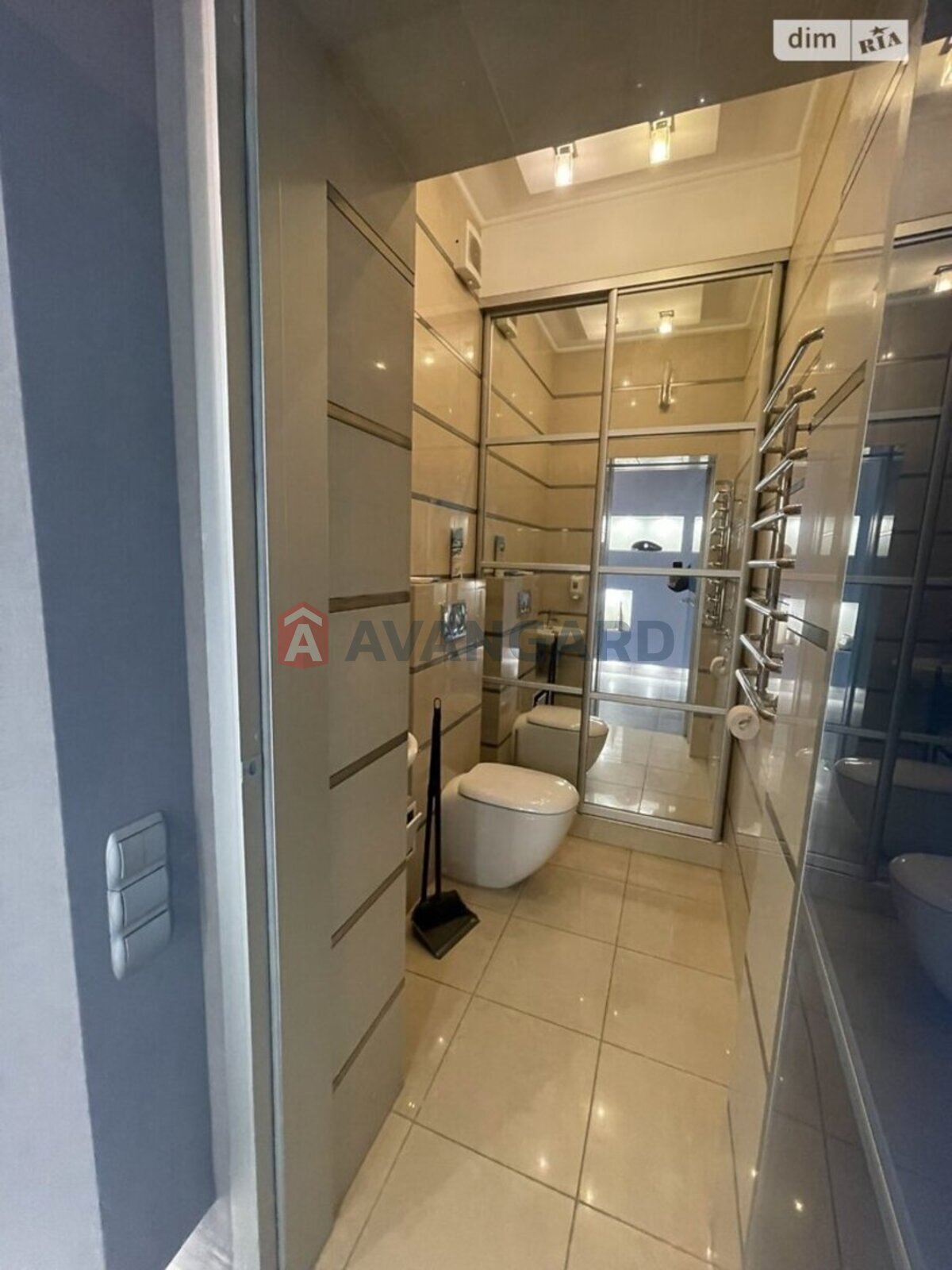 5 ��. ��������, 444/-/- ��. �., 3/10 ������ ���� 5