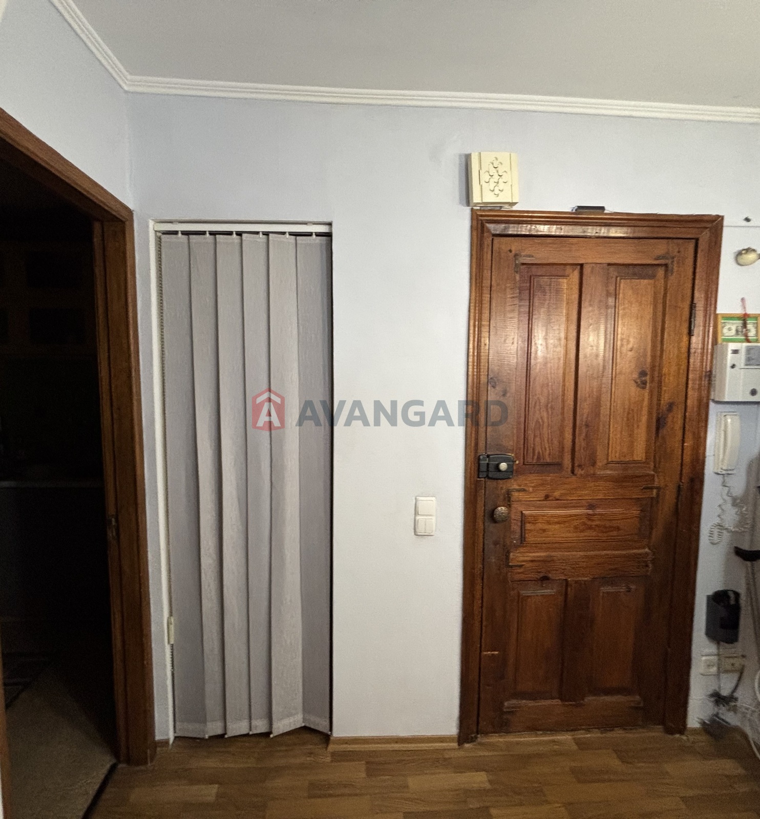 3 ����. ��������, 64,6/-/7 ��. �., 5/9 ���� ���� 16