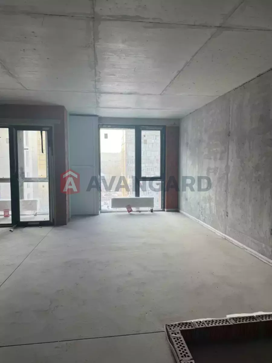 1 ��. ��������, 42/-/- ��. �., 8/23 ������ ���� 8