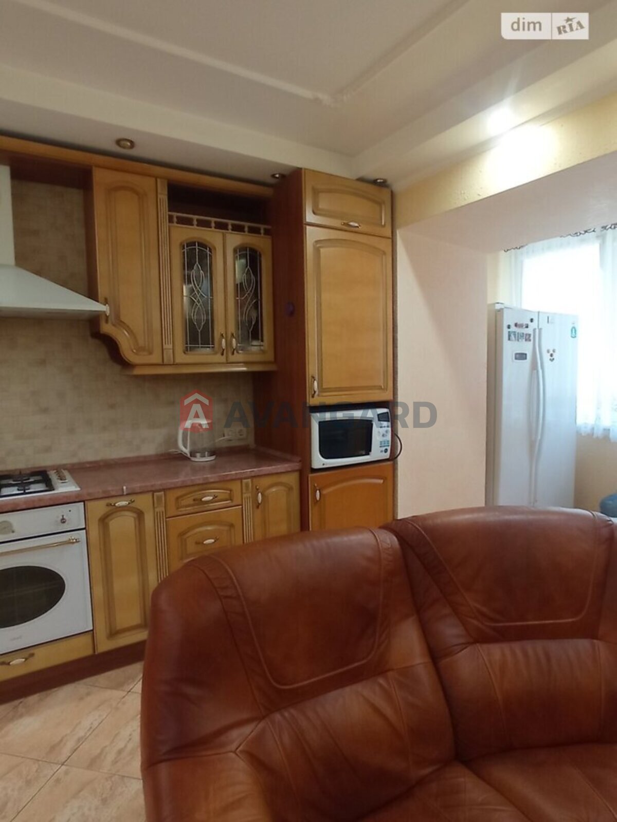 3 ��. ��������, 103/56/13 ��. �., 2/9 ������ ���� 2