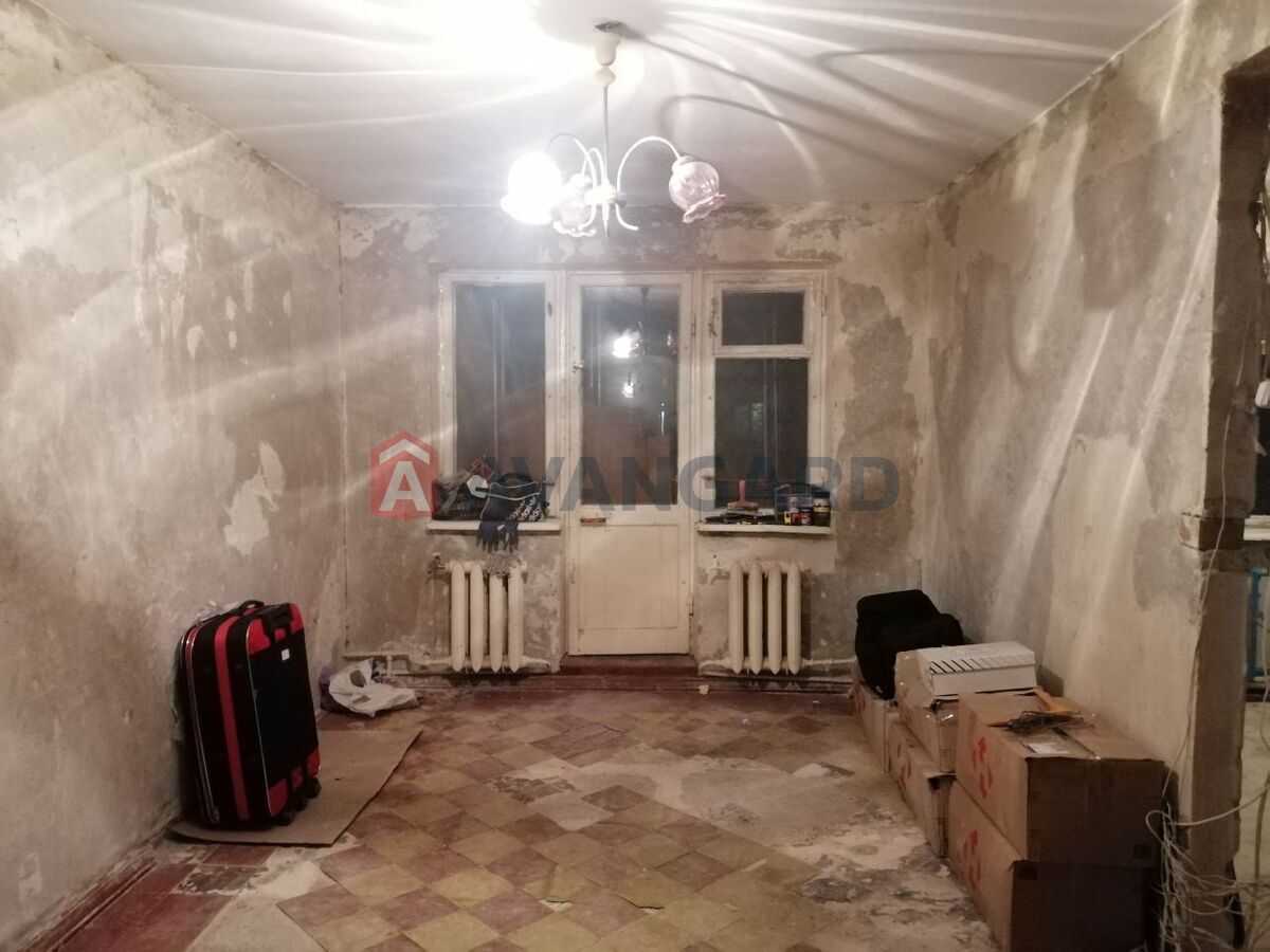 1 . , 32/-/6 . ., 5/5   8