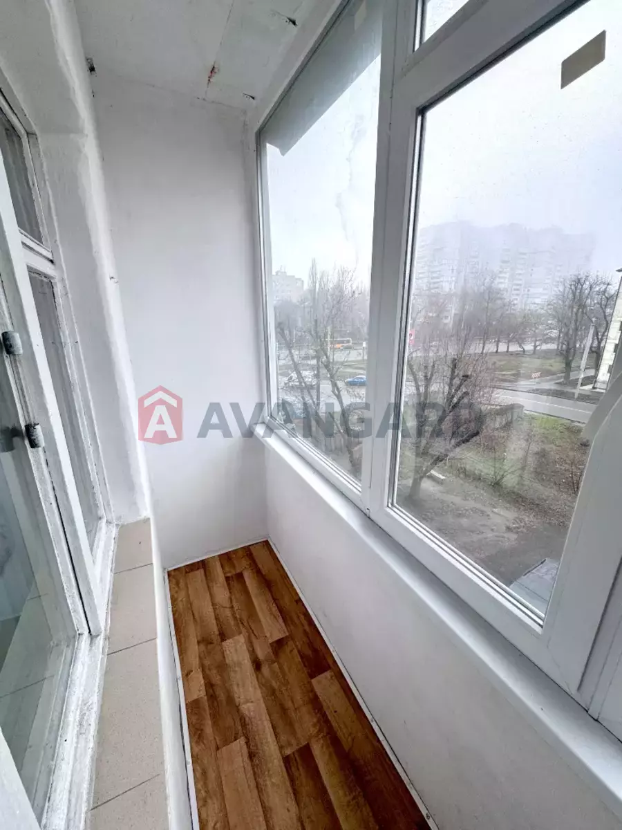 3 ��. ��������, 56/41/5 ��. �., 4/5 ������ ���� 2