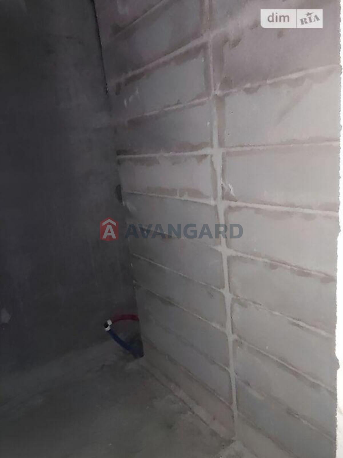 2 ��. ��������, 67/34/11 ��. �., 9/10 ������ ���� 5